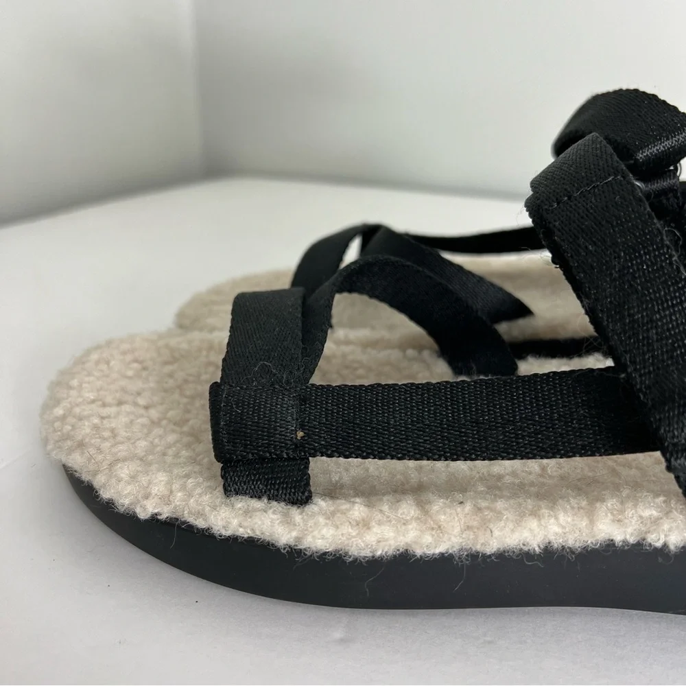 Everlane The Renew Sport Sherpa Fleece Sandal Black Cream Size 9